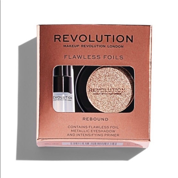 Rebound - Makeup Revolution Flawless Foils - Metallic Eyeshadow - Picture 1 of 4